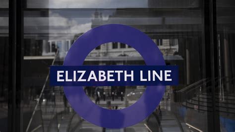 Can you use an Oyster Card on the Elizabeth Line? Crossrail fares explained and how it compares ...