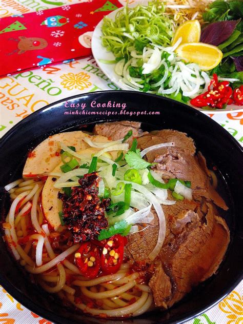 Easy Cooking: Vietnamese Spicy Beef Noodle Soup (Bún Bò Huế)