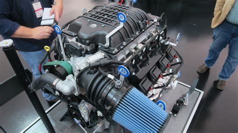 Dodge Now Taking Pre-Orders for 1,000-HP Hellephant Crate Engine - Car ...