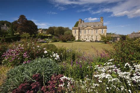 The Cotswolds - a group tour taking in the history and scenic landscapes