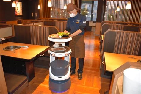 Restaurants are increasingly turning to robots amid pandemic | The Asahi Shimbun: Breaking News ...