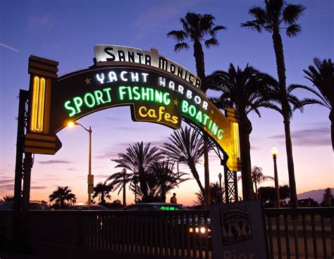 Santa Monica Pier - Wikipedia