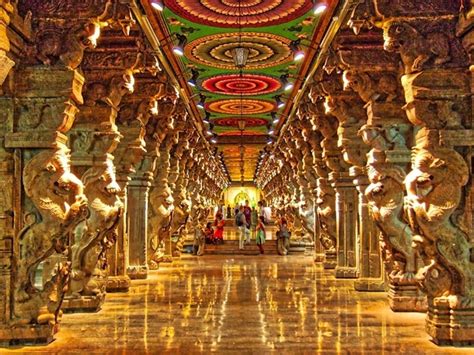 The breathtaking Pillar Hall in the Meenakshi Temple in MaduraiIndiaThe mandapam contains ...