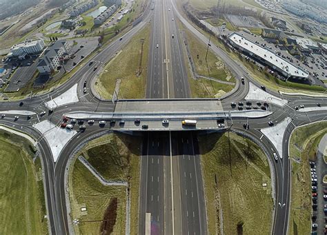 Diverging diamond interchanges gain traction - The Municipal