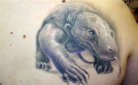 10+ Komodo Dragon Tattoo Designs | Dragon tattoo designs, Dragon tattoo ...