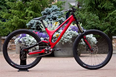 Specialized's 33.2 Pound S-Works Demo 8 Carbon Downhill Bike - Mountain ...