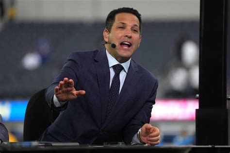 UPDATE: An Adam Schefter Email From NFL's Investigation Has Gone Viral