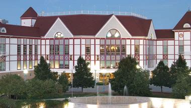 Visit Hollywood Casino in Lawrenceburg, IN