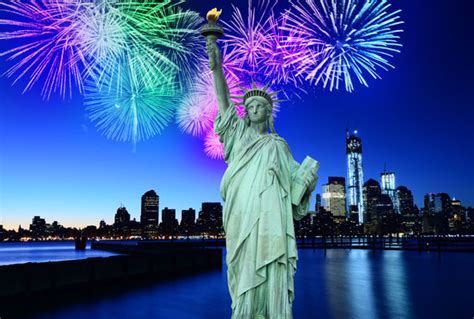 4th-of-July-Fireworks-Liberty-of-statue