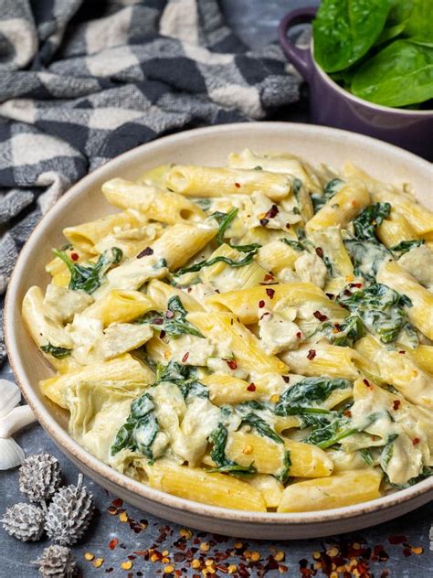 Spinach Artichoke Pasta – Skinny Spatula