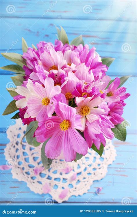 Bouquet of cosmos flowers stock image. Image of table - 120383585