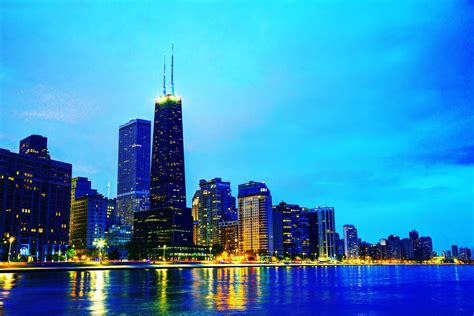 Report Names Hottest Chicago Neighborhoods for 2016 | UrbanMatter