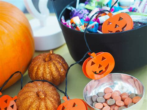 Simple Halloween and Bonfire Night Recipes to make with kids