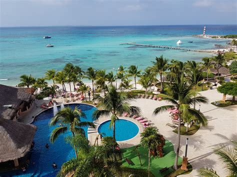 Playa del Carmen vs Cancun: Which to Choose? · Eternal Expat