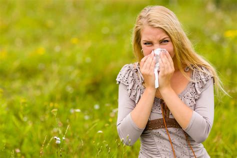 The Sneezing Season is here! 4 natural remedies for managing hay fever