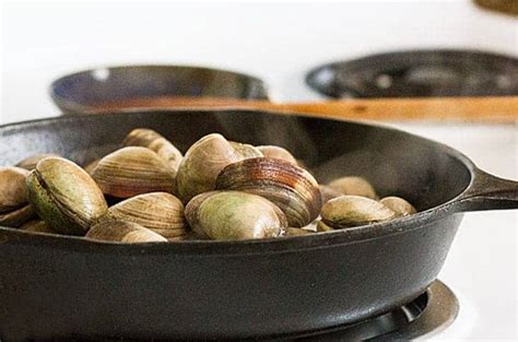 Buttery Garlic Steamed Clams | The Blond Cook