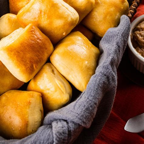 Texas Roadhouse Rolls (Copycat Recipe) - Comfortable Food