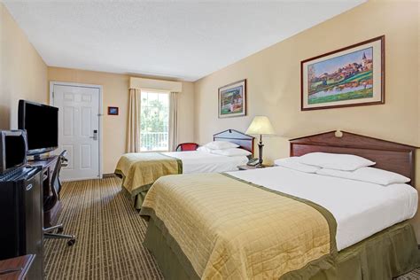 Baymont by Wyndham Smithfield | Smithfield, NC Hotels