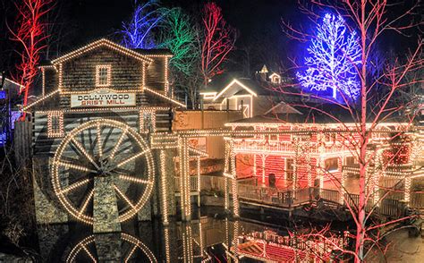 Dollywood's Smoky Mountain Christmas - Pigeon Forge, TN