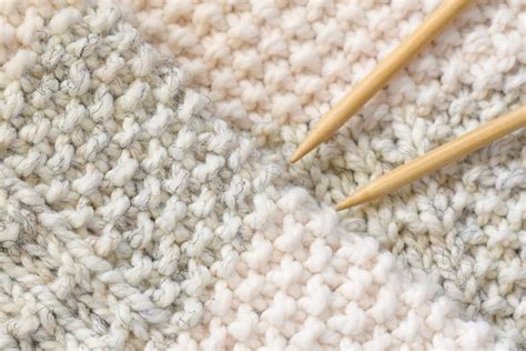 How to Knit a Blanket with Straight Needles (Expert's Guide) - Artistry Art