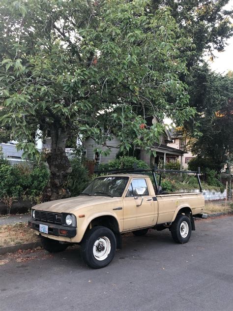 Cars of PDX — Toyota Pickup - NE Portland, Oregon