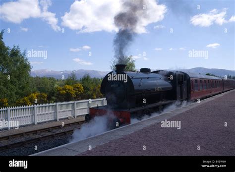 Strathspey Railway steam train at Aviemore Station Stock Photo - Alamy