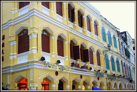 Old and the new of Macao | Macao's historic centre is UNESCO… | Flickr