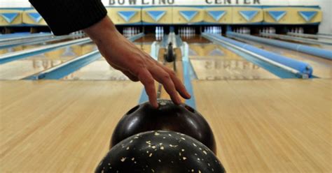 10-Pin, 9-Pin, 5-Pin: A Guide to the 3 Most Common Types of Bowling ...