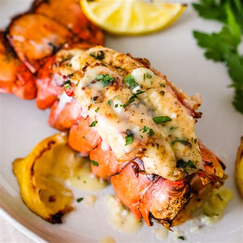 HOW TO MAKE THE FAMOUS LOBSTER THERMIDOR