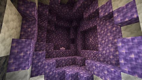 How to get amethyst cluster in Minecraft