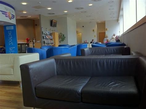 Sky lounge glasgow airport photos