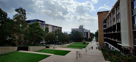 University of New South Wales campus walk : Sydney | Visions of Travel