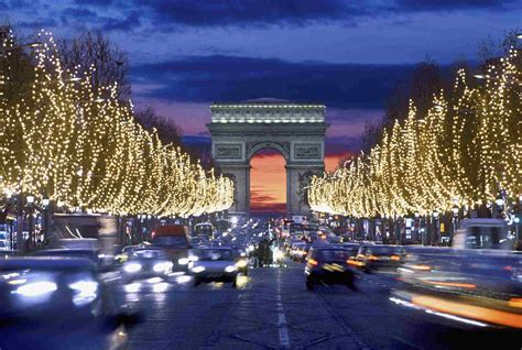 Champs Elysees Christmas Lights 2024 - Ashly Camille