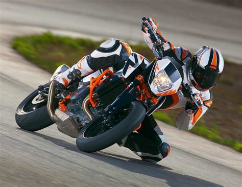 KTM 690 Duke R