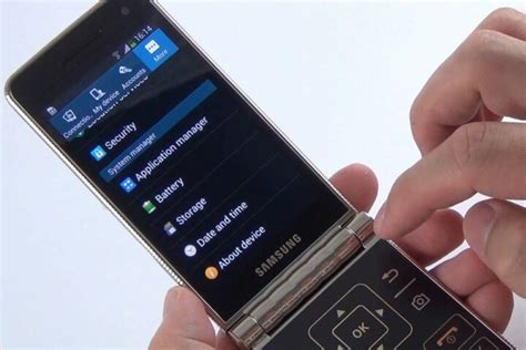 Samsung Galaxy Folder 2 flip phone's promotional images leaked - SamMobile - SamMobile