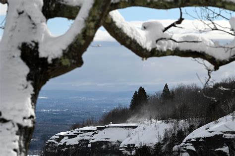 How did this year’s New York snowfall compare to previous winters?