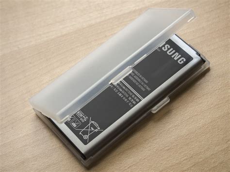 The Samsung Galaxy S5 official extra battery kit | Android Central