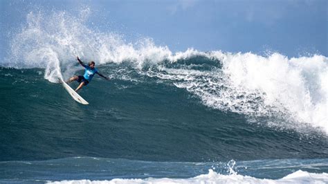 Haleiwa Turns ON for Hawaiian Pro | World Surf League