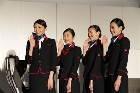 JAL, Japan Airlines cabin crew uniforms Airline Cabin Crew, Intelligent Women, Flight Attendant ...