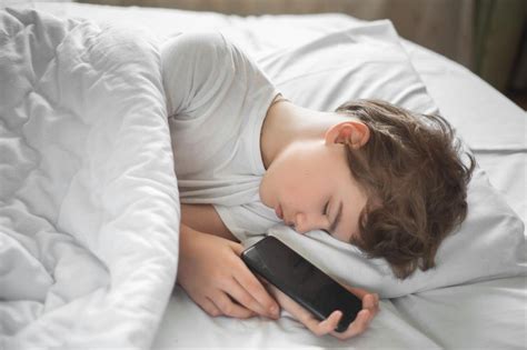 Sleep issues in teenagers - Why teens struggle to sleep