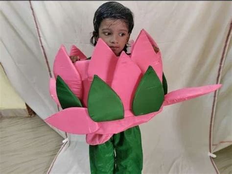 Girls School Dance Costume at Rs 1/20' container | Children Dance ...