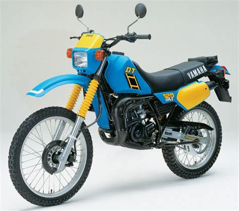 Yamaha Yamaha DT 125 LC - Moto.ZombDrive.COM