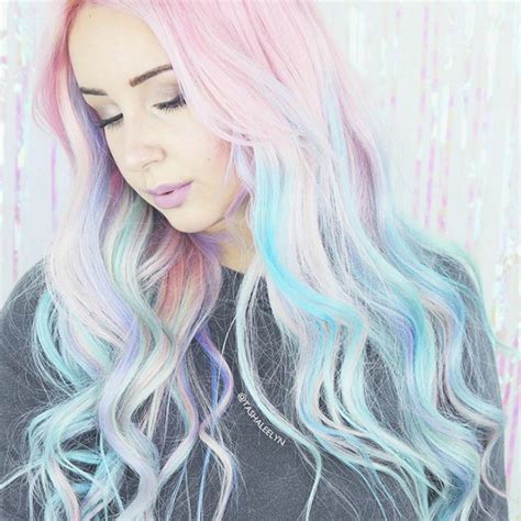 Holographic Hair Is Here And It's The Hottest Hair Trend Of 2017 | Bored Panda