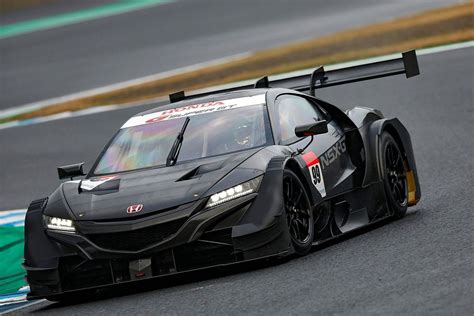 Verstappen samples Honda NSX-GT SUPER GT car