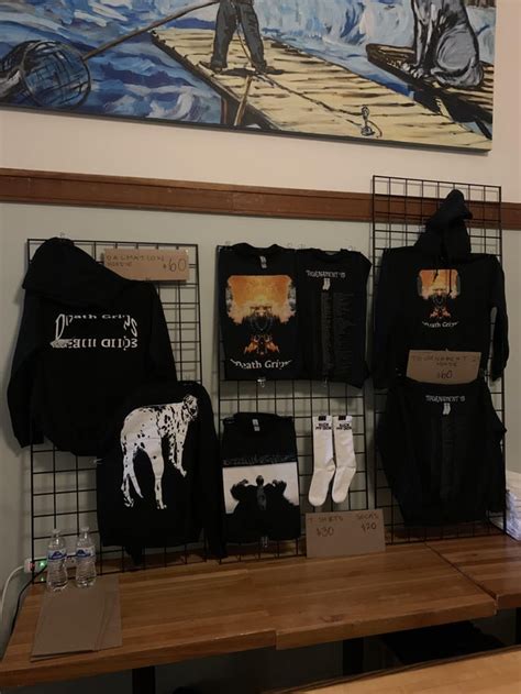 Tour merch : r/deathgrips