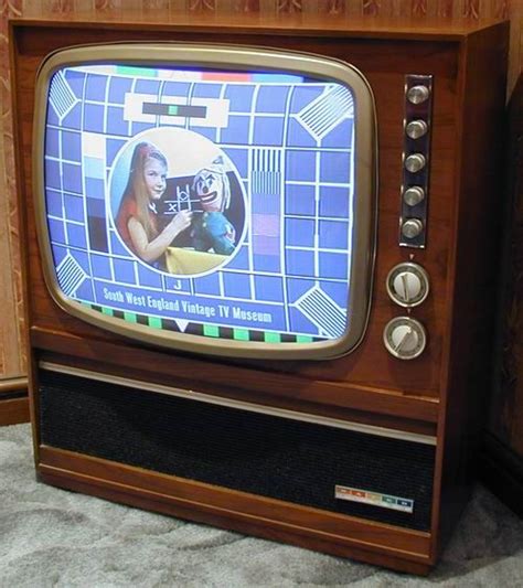 Vintage Baird M701 - Dual Standard (405 & 625 lines) - Colour TV ...