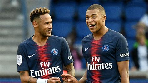 'Outstanding' Mbappe and Neymar have made it easy for me to settle at ...