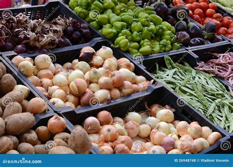 Fresh And Organic Vegetables At Farmers Market Royalty Free Stock Photos - Image: 26948748