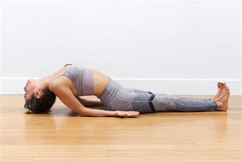 14 poses de ioga para fazer de manhã e ter um dia mais tranquilo - BOA FORMA