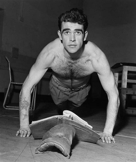 20 Amazing Vintage Photos of Sean Connery When He Was Young ~ Vintage ...